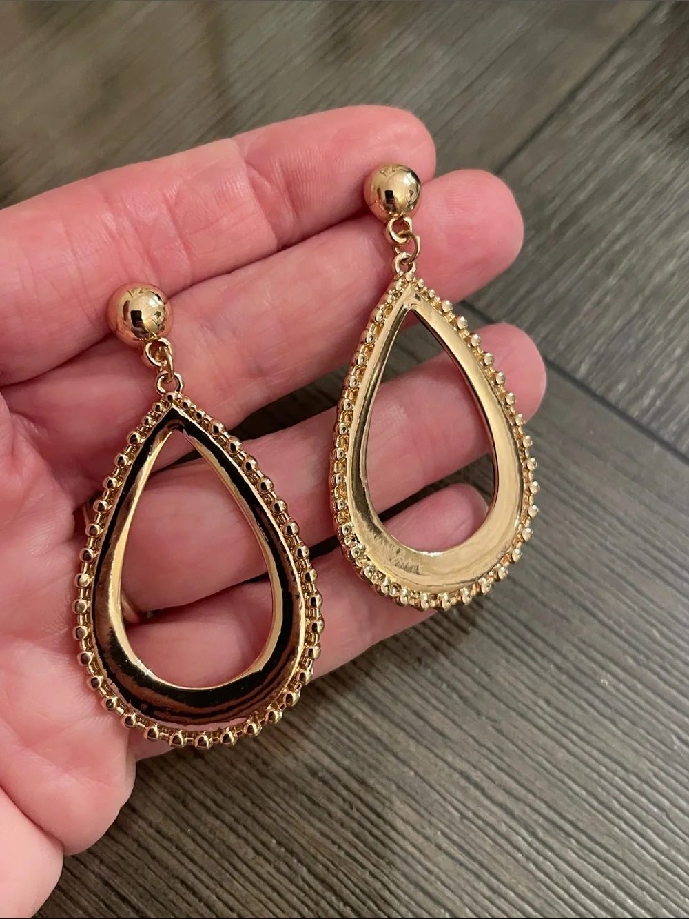 Vintage Style Gold-tone Open Teardrop Dangle Earrings with Beaded Edge